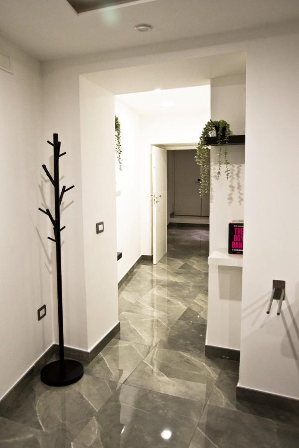 Suite Napoli Sotterranea Con Jacuzzi Buitenkant foto