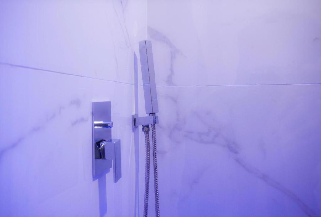 Suite Napoli Sotterranea Con Jacuzzi Buitenkant foto