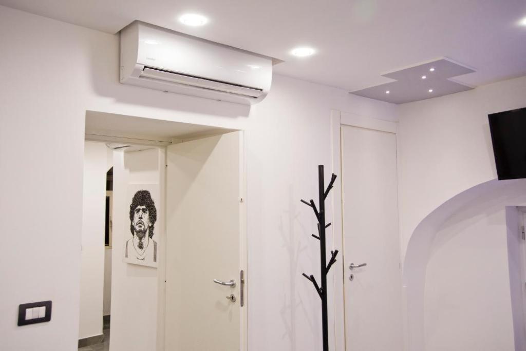Suite Napoli Sotterranea Con Jacuzzi Buitenkant foto