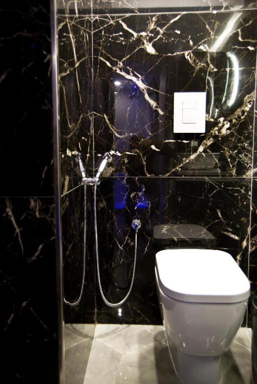 Suite Napoli Sotterranea Con Jacuzzi Buitenkant foto