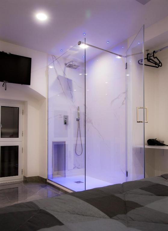 Suite Napoli Sotterranea Con Jacuzzi Buitenkant foto