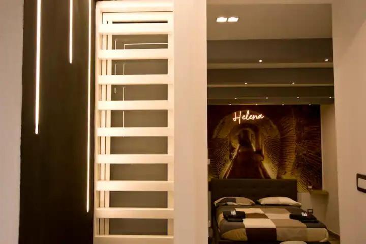 Suite Napoli Sotterranea Con Jacuzzi Buitenkant foto
